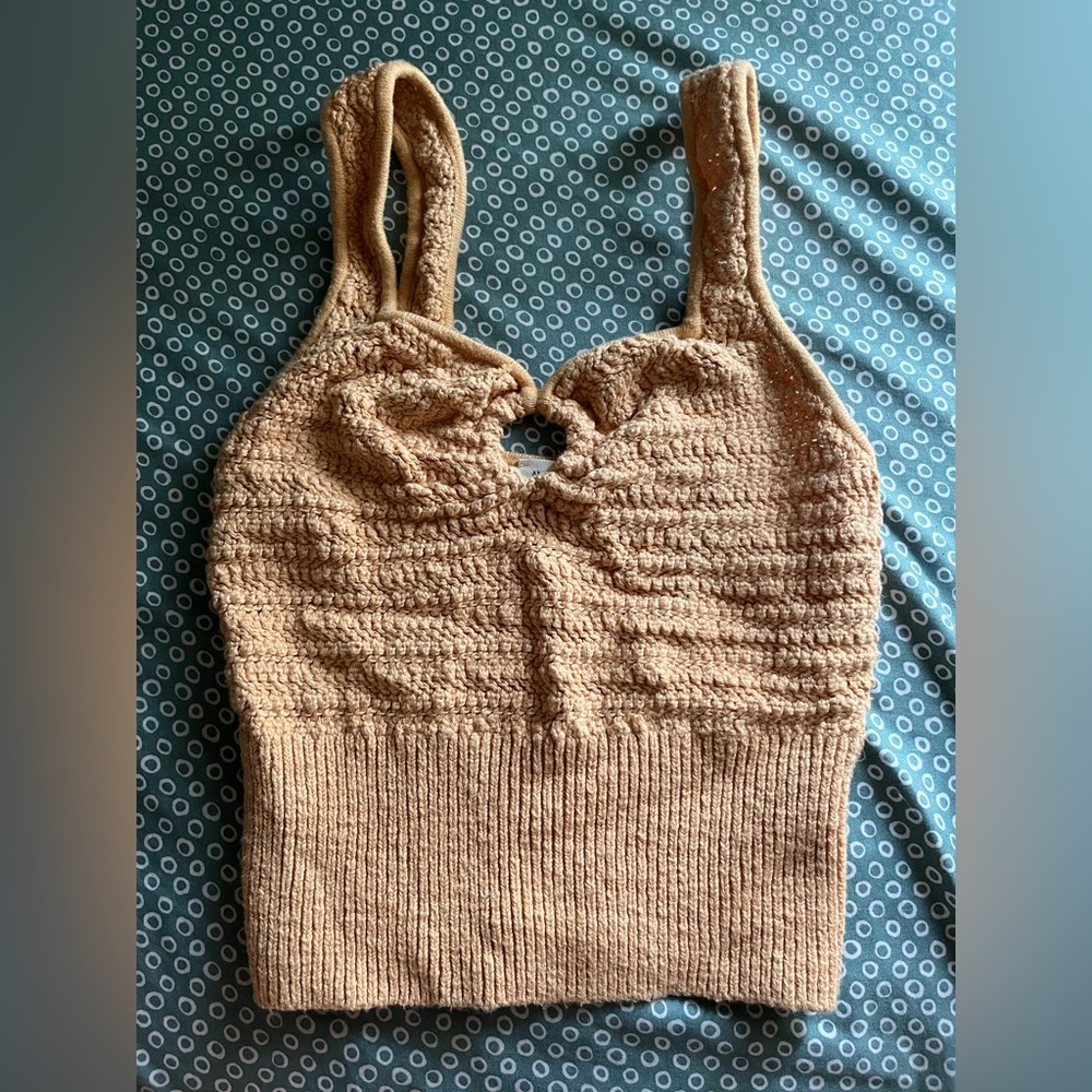 Abercrombie & Fitch orange cream knitted crop top! Never worn but once!